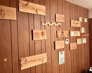 wine cellar plaques