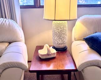 Wood side table and decorative lamp