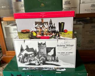 A Christmas Carol' reading by Charles Dickens - Spice Merchant Gift Set - The Spirit of Giving Set - Manchester Square Set