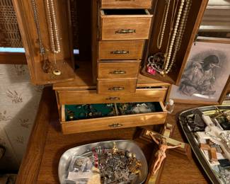 Jewelry and Box - Not sorted yet
