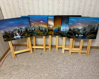 6 Beautiful Solid Wood TV Trays