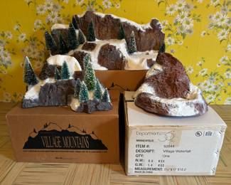 Department 56 Village Mountains - New