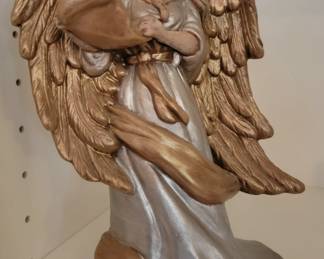 1 of 2 Ceramic Angles