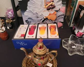 Tea Pot & Underplate