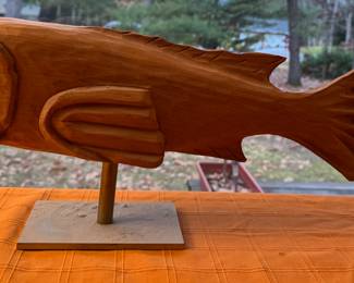 Perfection in this carved fish sculpture!