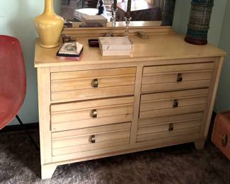 This is where you stash your… socks, bra’s, standard dresser things, or not.