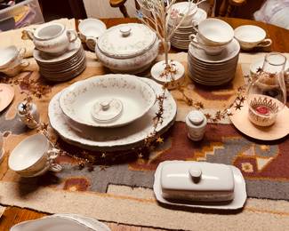 Grannie’s pretty dishes