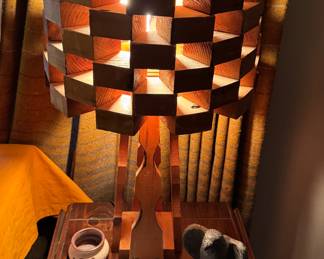 This lamp is geometric wooden perfection!