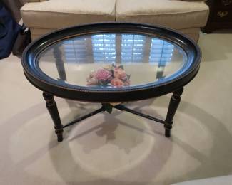 oval  coffee table   36  x  24