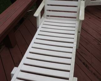 *    Seaside  casual furniture  company-  chaise  lounge   .  There  are  four 