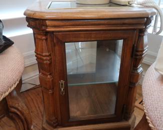 display  lamp  table