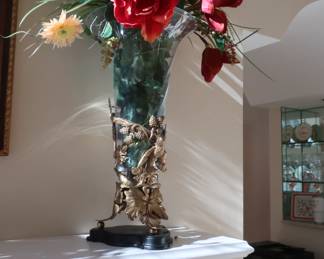 Second  large  centerpiece  plants