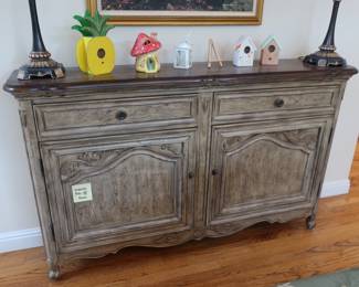 *   Storage  cabinet  with  wood top. ( It  says  Walter  of  Wabash)  The  size  is  12"  x  59  1/2".  