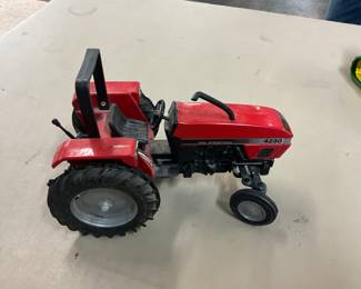Case Int'l 4230 Farm Tractor - Metal - Toy