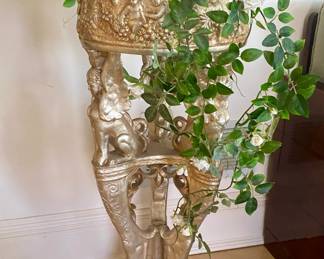 ANTIQUE PLANTER STAND