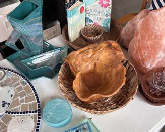 Wooden bowls, baskets, books