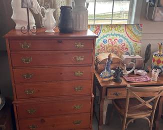 Drexel vintage dresser, farmhouse decor, vanity table and chair, artwork, vintage collectibles