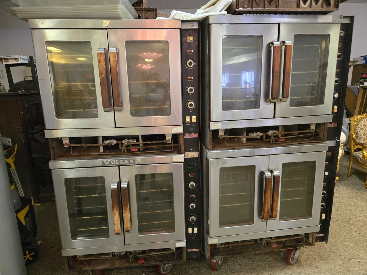 Vulcan commercial oven