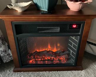 Faux fireplace w/ remote (update: fireplace is decorative-only, heater NOT WORKING)