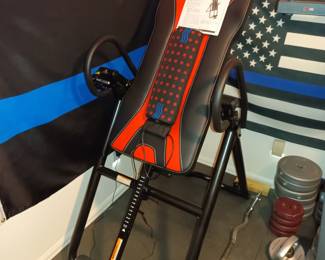 Health Gear Model HG16 deluxe heat and massage inversion table