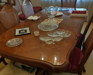 Dining room table with 8 chairs and two leaves - ready for the holidays and family or friends