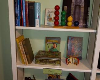 Items Located In The 2nd Bedroom (Master)