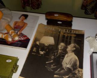 Items Located In The 2nd Bedroom (Master)