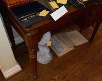 Items Located In The Dining Room