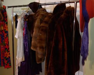 Items Located In The 2nd Bedroom (Master)