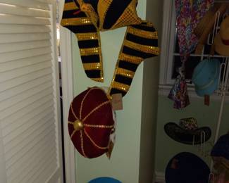 Items Located In The 2nd Bedroom (Master)