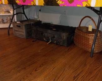 Items Located In The Dining Room