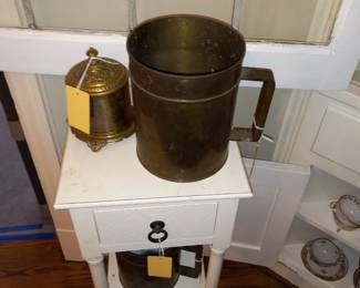 Items Located In The Dining Room