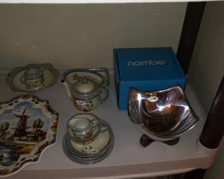 Items Located In The Dining Room