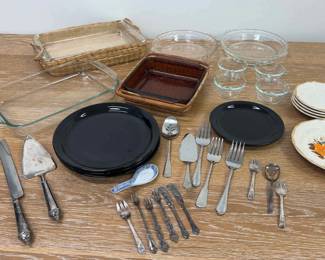 Variety Of Kitchen Items 