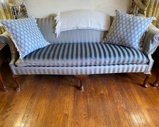 Estate Sales By Olga in Union, NJ