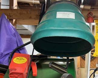 Lawn And Seed Spreaders And Sprayers