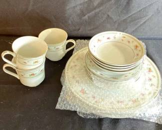Abington Fine Porcelain China Set