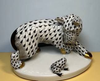 Scotch Terrier, With Frog VHNM Herend Hvngary Hand Painted