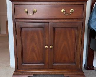 Hickory Chair Pair Of Nightstands