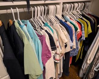 Assorted Women’s Clothing 