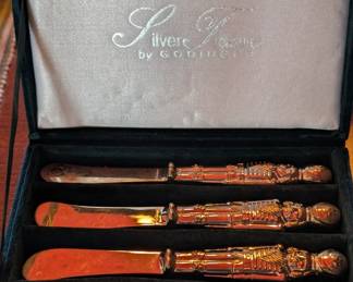 Silverplate Knife set