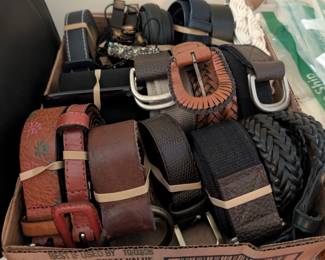 Assorted Women’s Clothing 