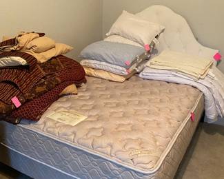 Queen bed & mattress