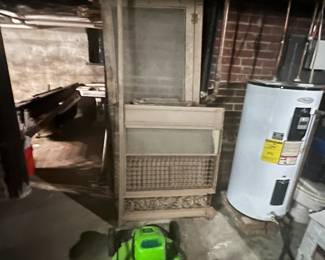 Antique 5/3 Bank teller gate - $150