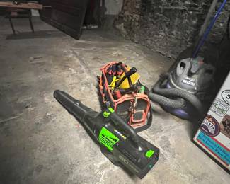 Greenworks Blower $75                                                                      Toolbag with tools $20