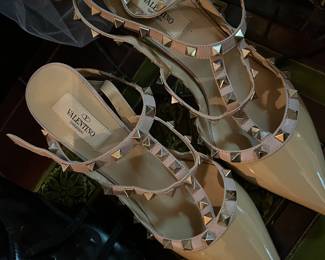 Authentic Valentino Rockstud Shoes $295