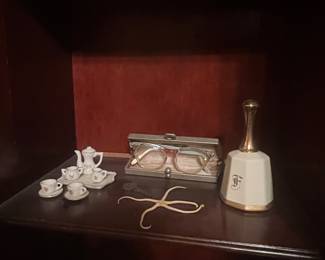 Vintage glasses with case $8