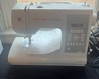 Singer Confidence Sewing Machine