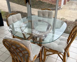 Glass Table and 4 Chairs set