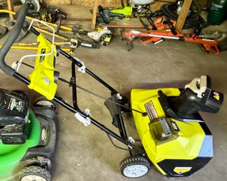 Ryobi 40V Lithium Ion Snow Thrower